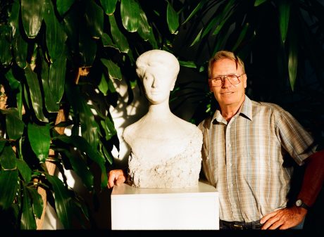In 1994, Krystyna and Jan Wińczuk donated to the Museum a plaster bust of Countess Potocka, the last owner of the Manor and the outbuilding housing the MAMM. Count Kazimierz Bernard Potulicki, descendant of the Manor’s owners, visiting the Museum in 1998.